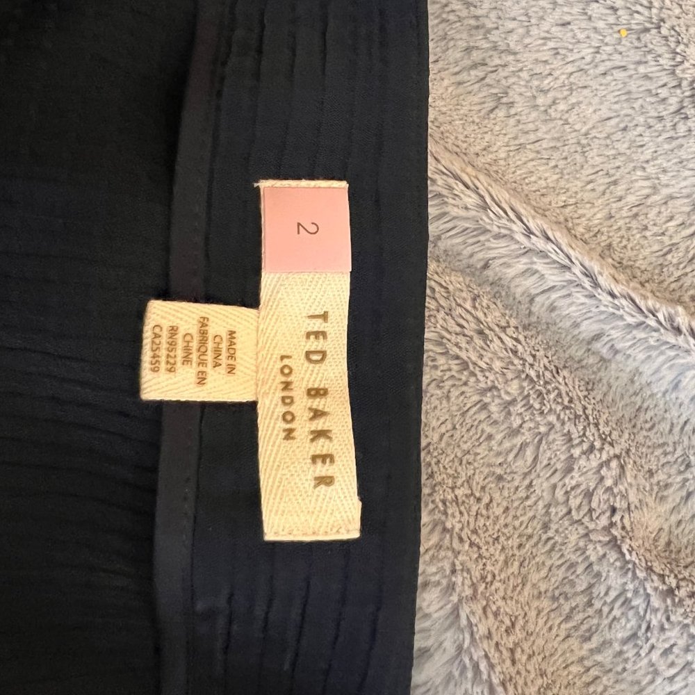 Ted Baker - Picture 4 of 4